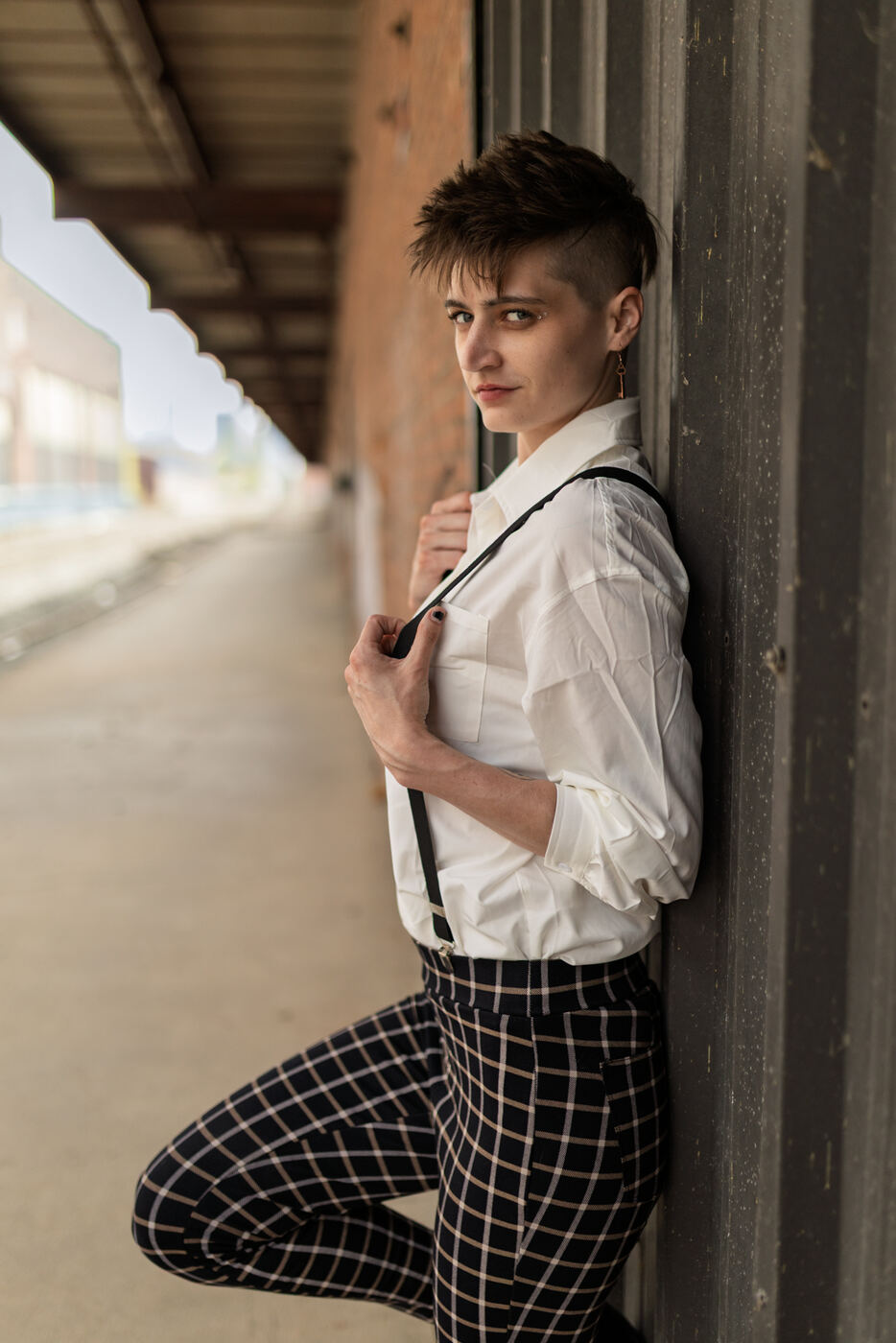 Suspenders, Dock