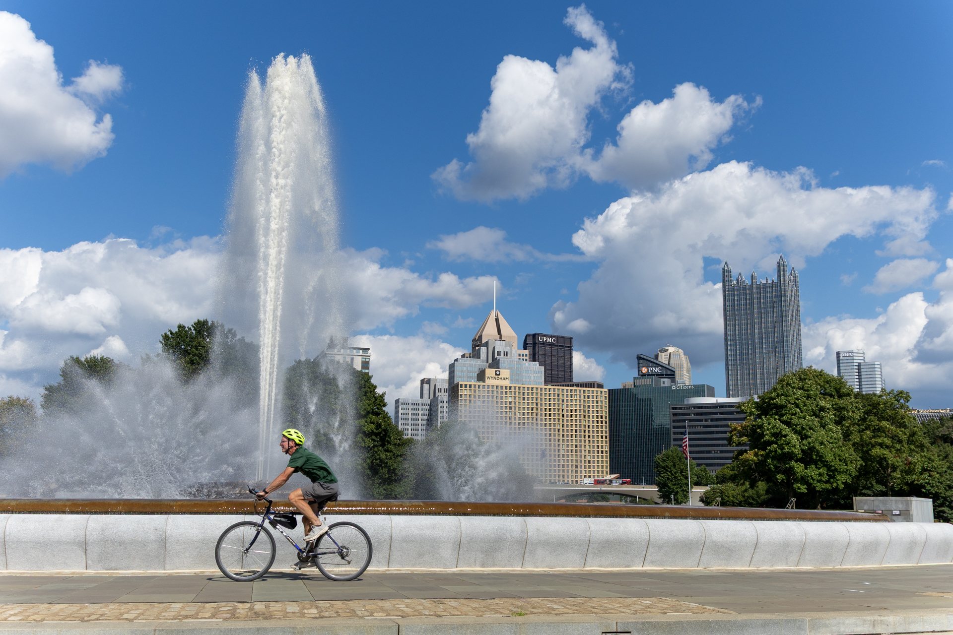 Fountain · Cyclist